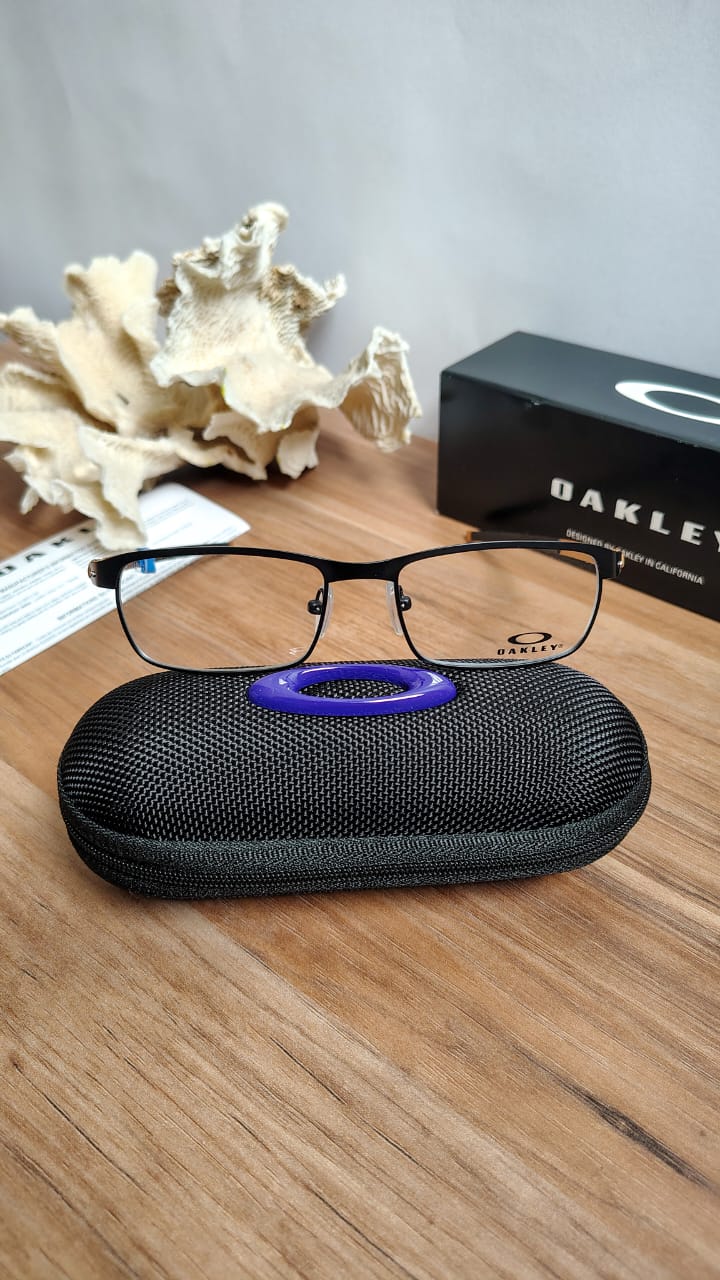 Montura Oakley