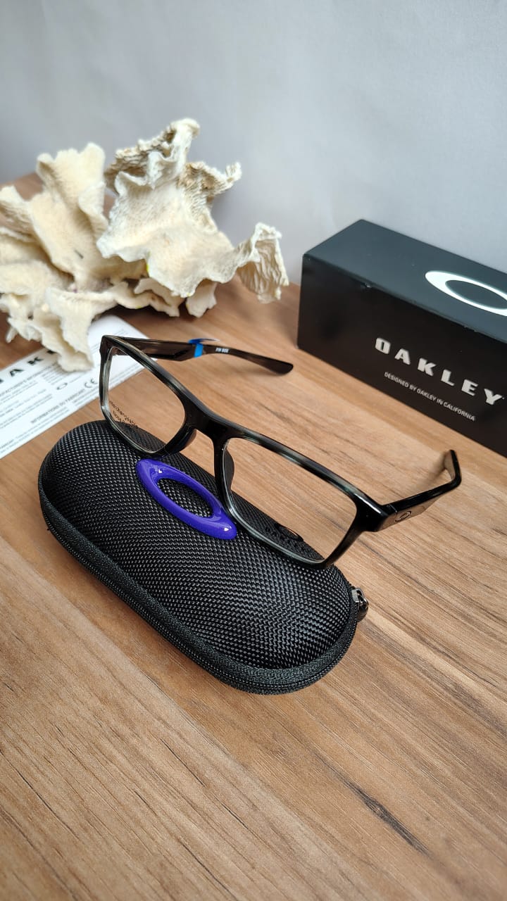 Montura Oakley