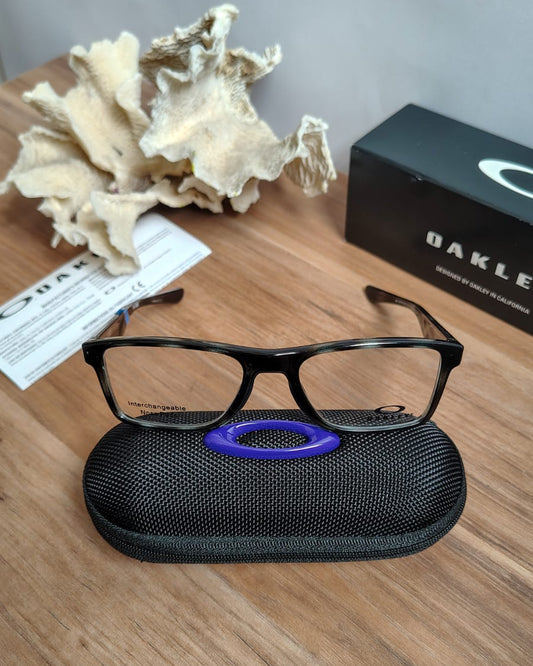 Montura Oakley