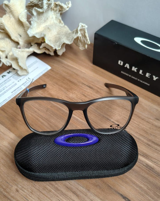 Montura Oakley