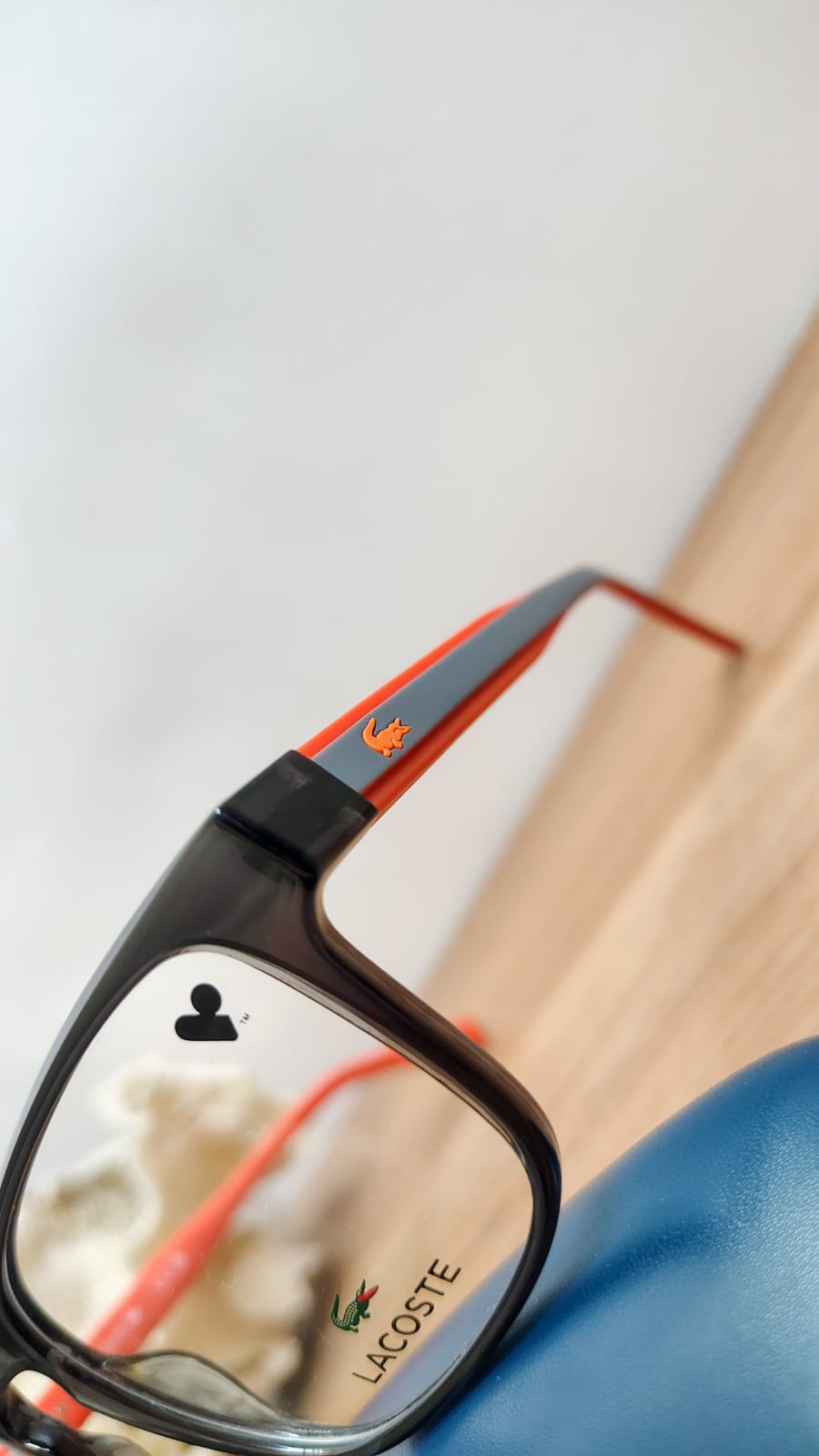 Montura Lacoste