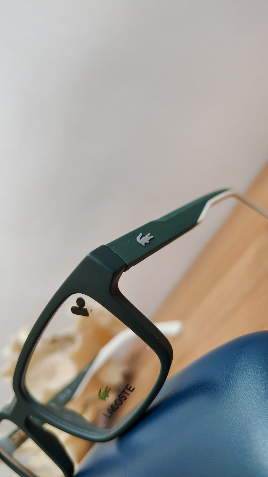 Montura Lacoste