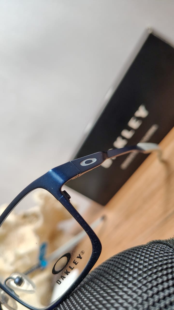 Montura Oakley