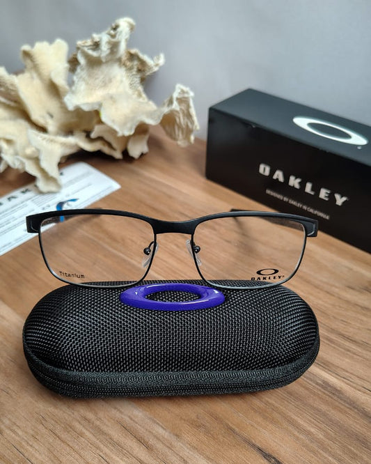 Montura Oakley