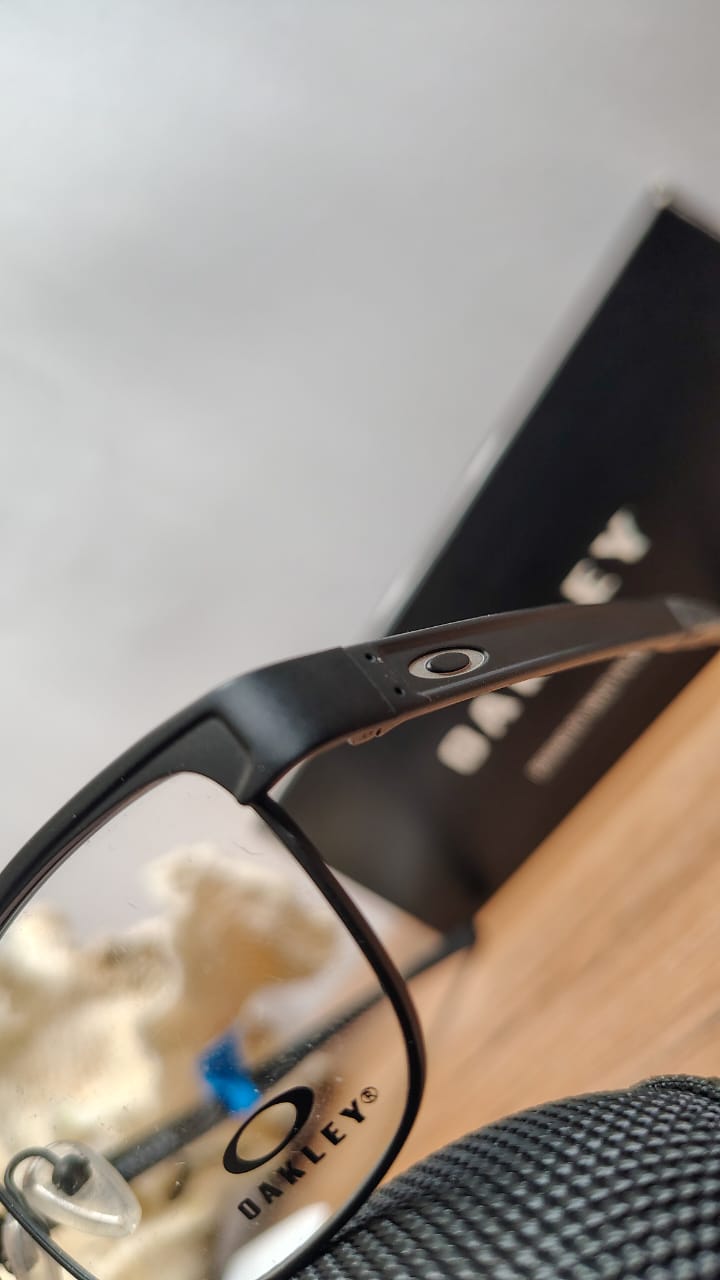Montura Oakley