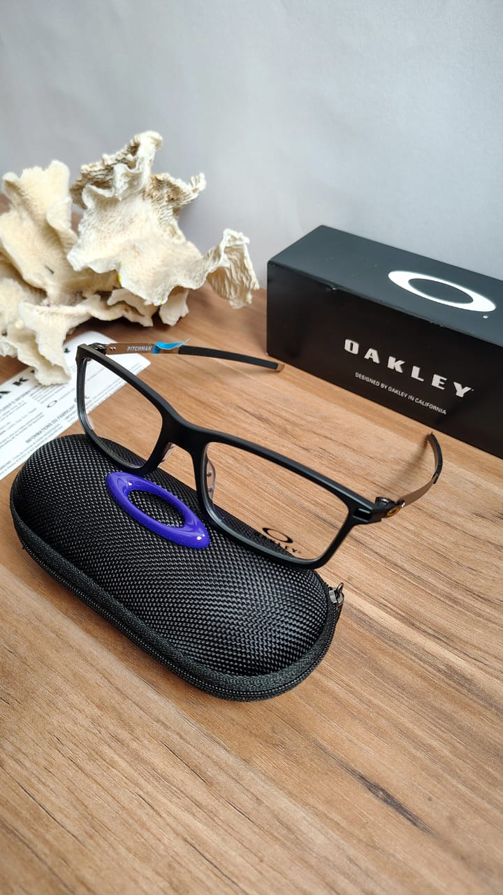 Montura Oakley