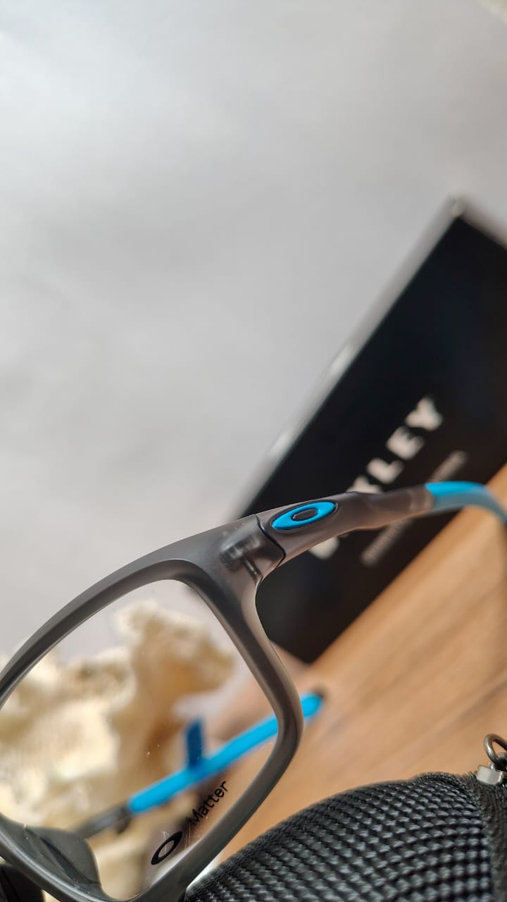 Montura Oakley